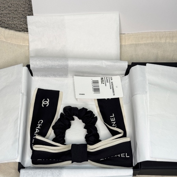NWT Chanel Bow Hair Tie main image 5